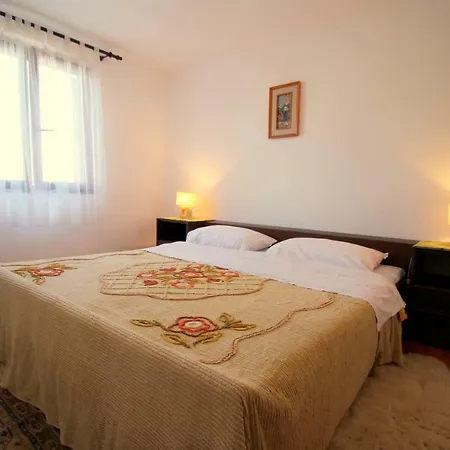 Apartman Vlado Apartment *